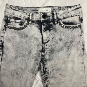 GARAGE STUDDED JEANS